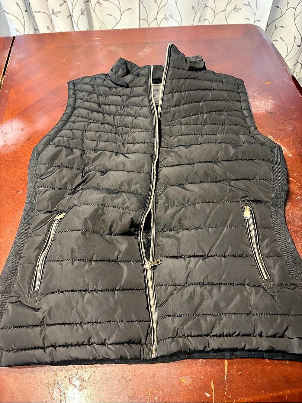 Greenlander Quilted Puffer Vest in Black Size XL/6G Like New